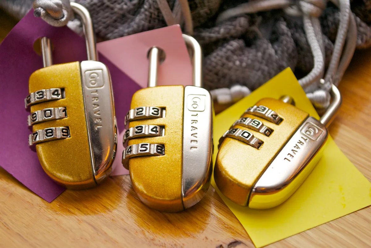 How to use concurrency control and optimistic locking