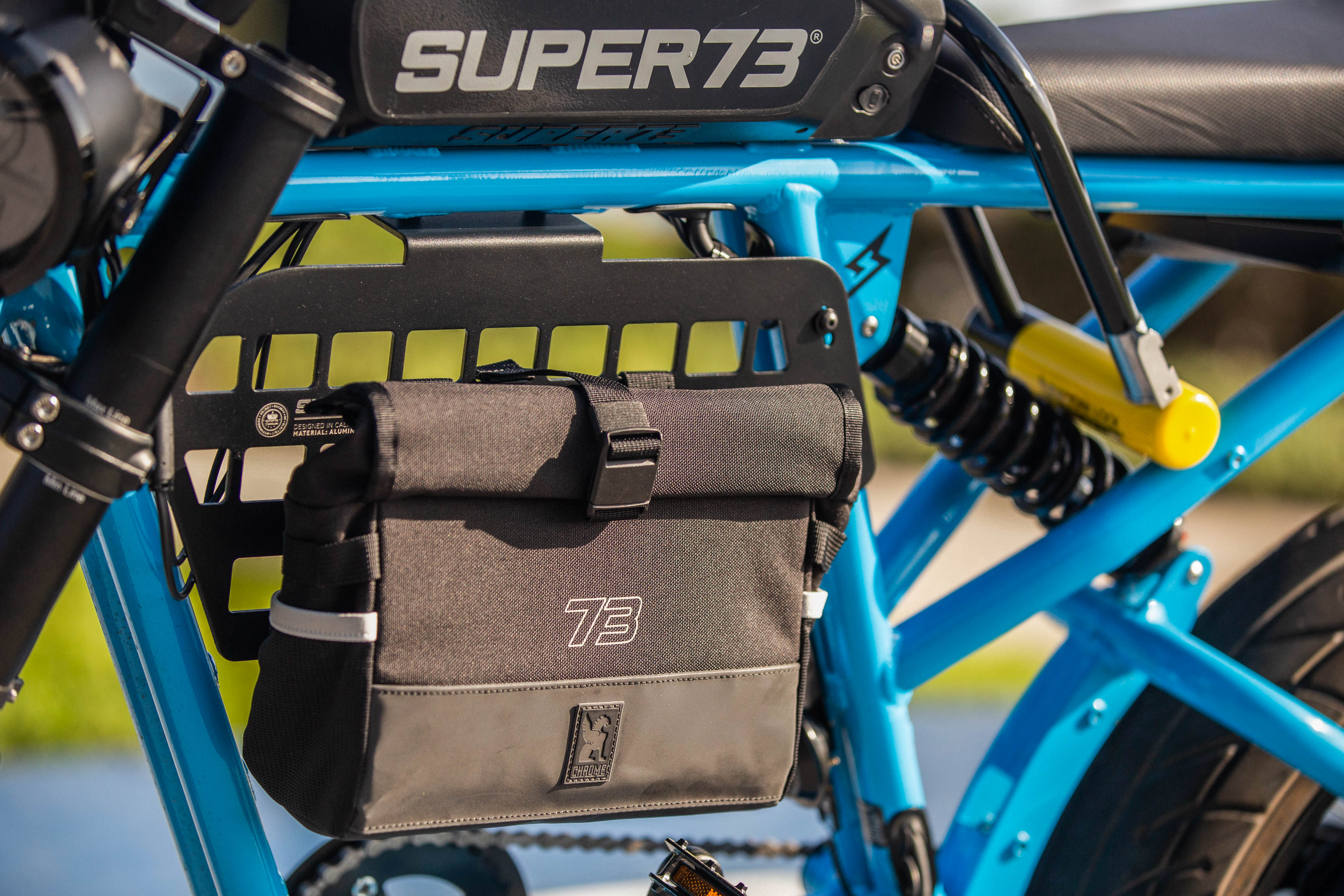 Lifestyle image of In-Frame MOLLE - R Series on bike with Chrome bag