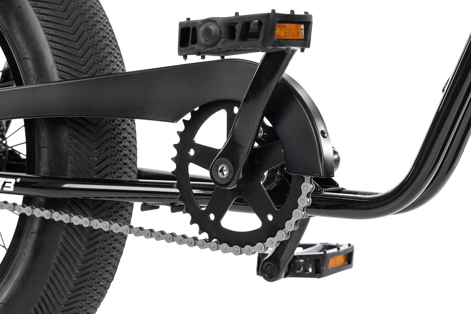 Detail view of the Super73-Z1 in Black of chain and pedal.
