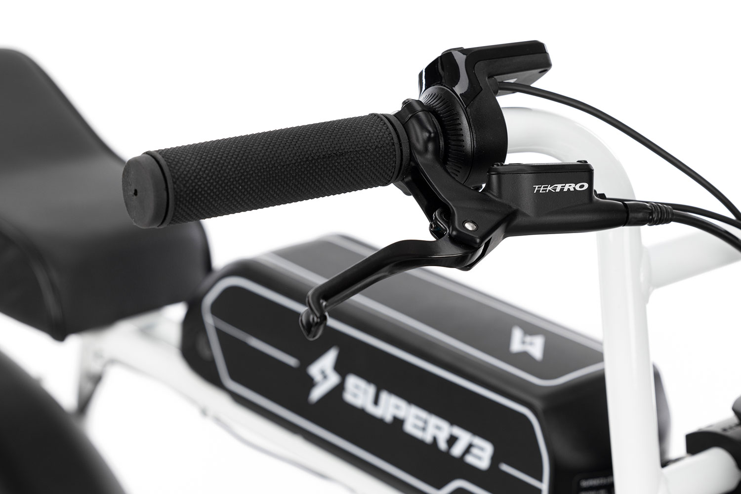 Closeup of the Super73-S1 in white grip and controller