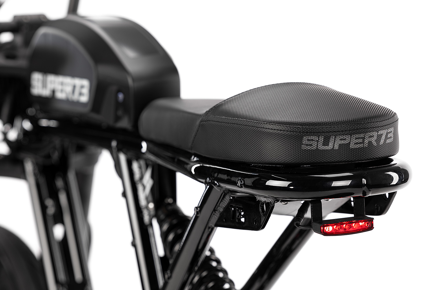 Closeup of the R Brooklyn seat with the Super73 logo