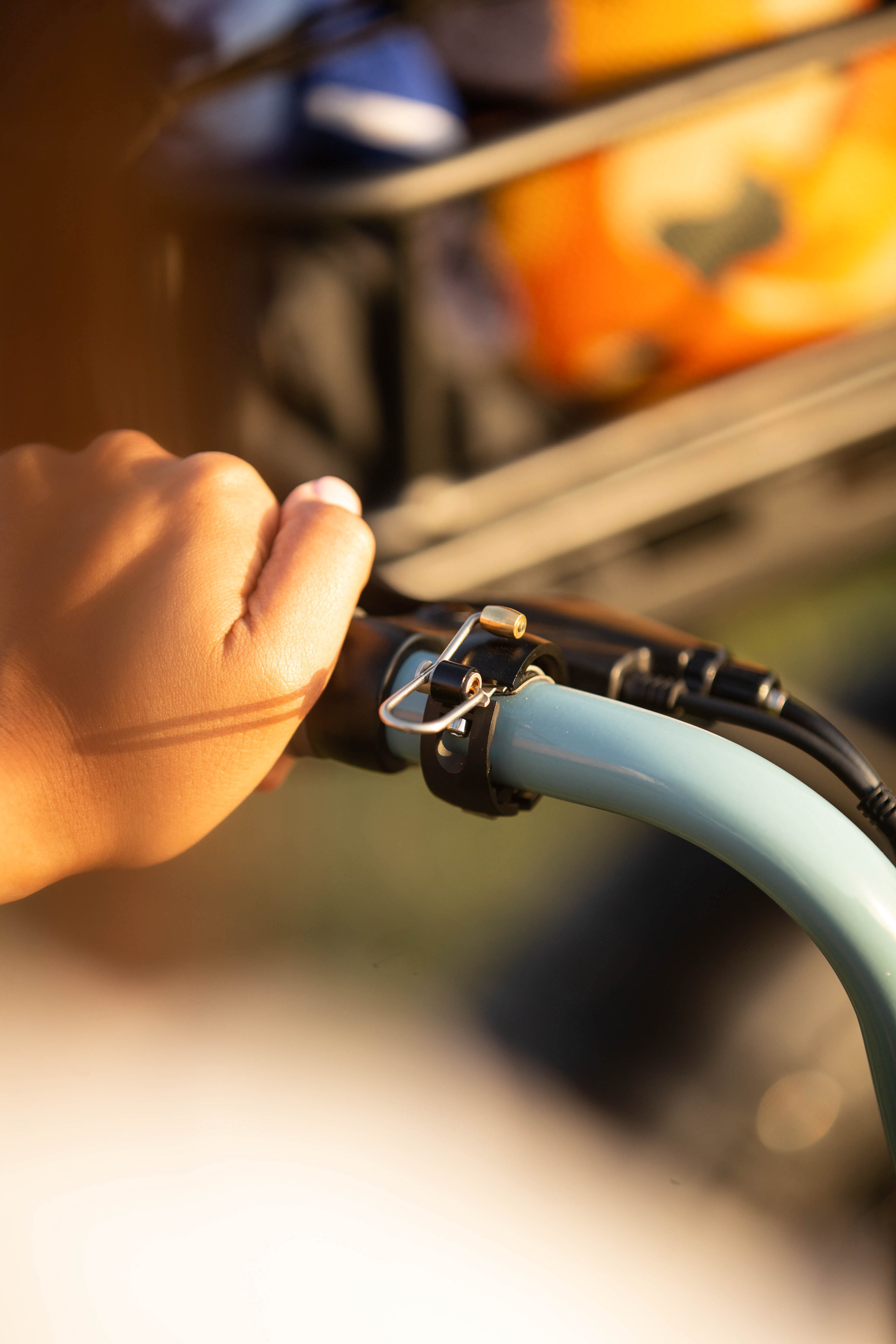 Lifestyle image of Universal Knog Bell - Small Oi Luxe on bike