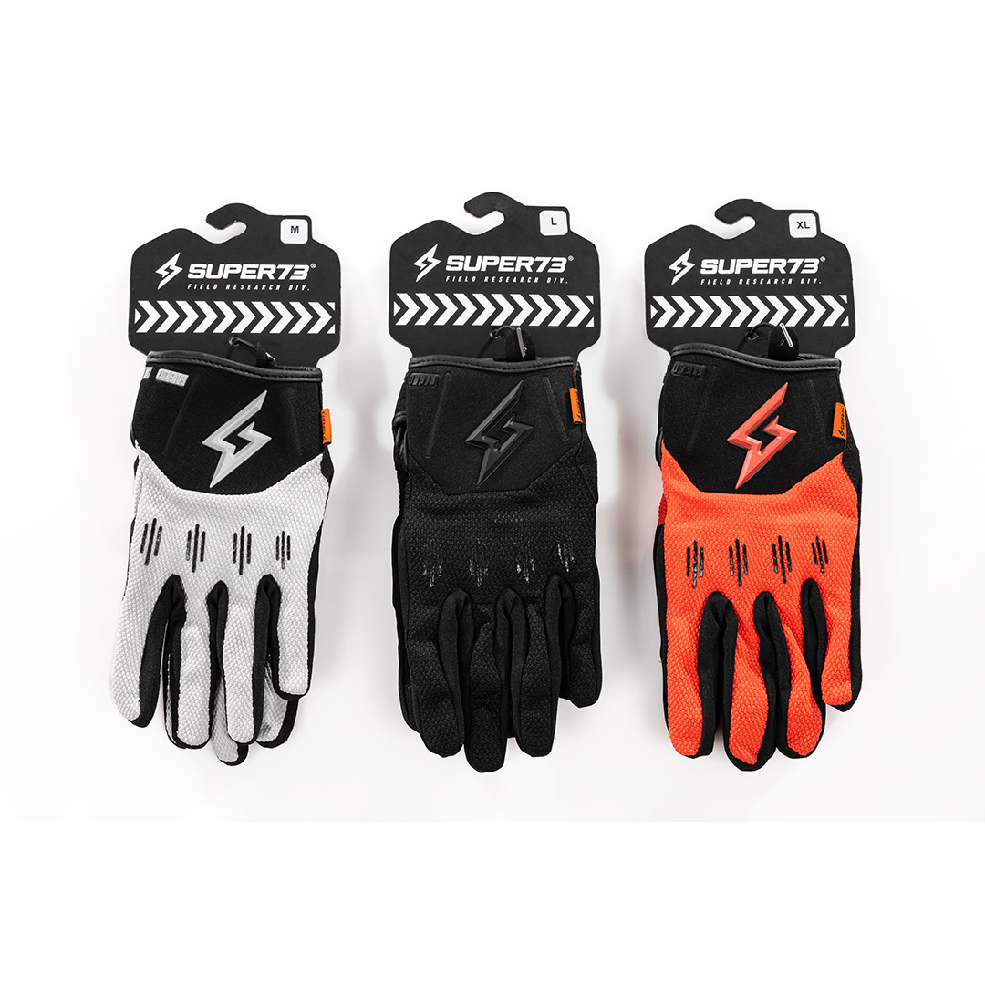 Black glove with packaging on white background view 5