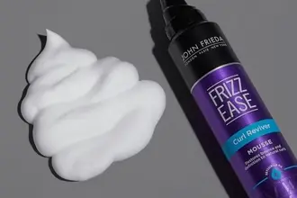 How to Get Curly Hair: Styling Tips for Straight, Wavy and Curly Hair_Featured Image