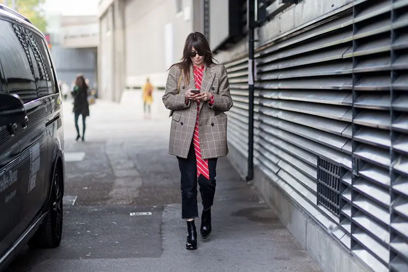 the_best_street_style_at_london_fashion_week_spring_2018-36_IMG