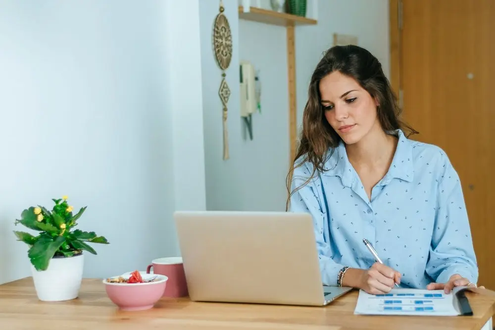 L-styling-tips-for-video-calls