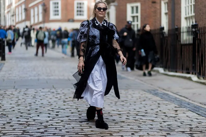 the_best_street_style_at_london_fashion_week_spring_2018-14_IMG