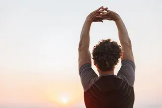 how-to-fix-frizzy-hair-for-men-top-8-tips