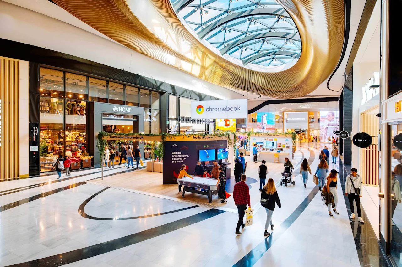 Innovative bespoke brand advertising westfield rise europe