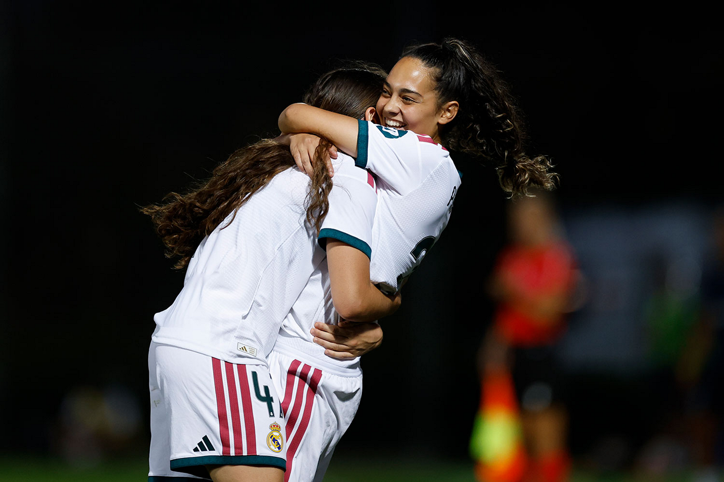 Pau Rubio celebrando el segundo gol ayer contra el Deportivo