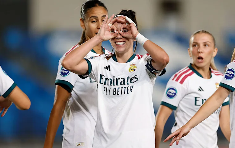 Real Madrid 3-1 Valencia: Athenea vuelve con gol y Schröder mantiene su racha