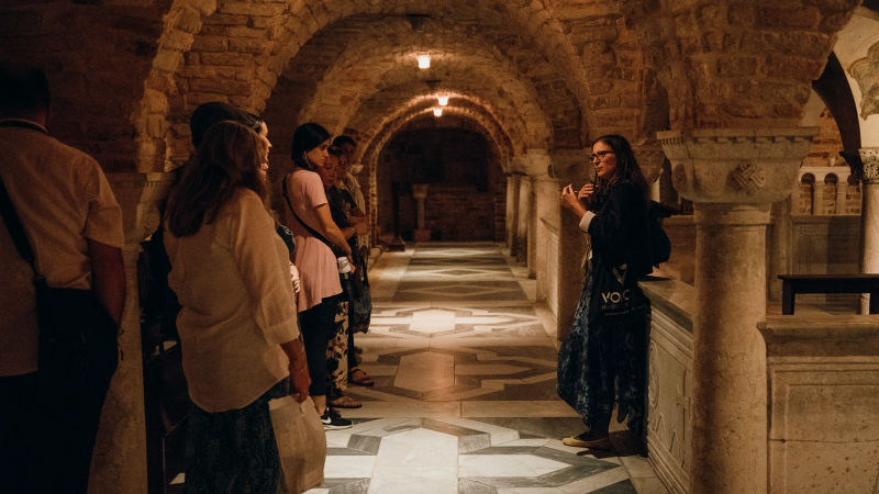 A special visit to the Crypt is also included.