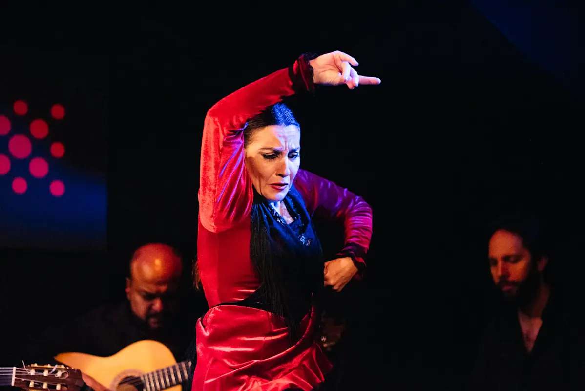 Tapas & Flamenco Tour: Seville Tapas Crawl with Flamenco Show 