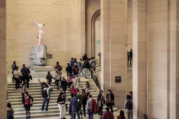 That's not just any hallway decoration, it's the Winged Victory of Samothrace. 