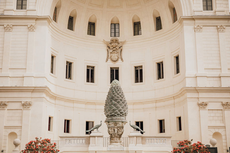 Enjoy the Belvedere Courtyard, with its famed Pinecone, where you will enjoy a buffet breakfast