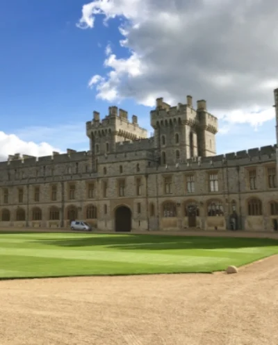 Windsor in a Day: Day Trip from London with Windsor Castle & River Cruise