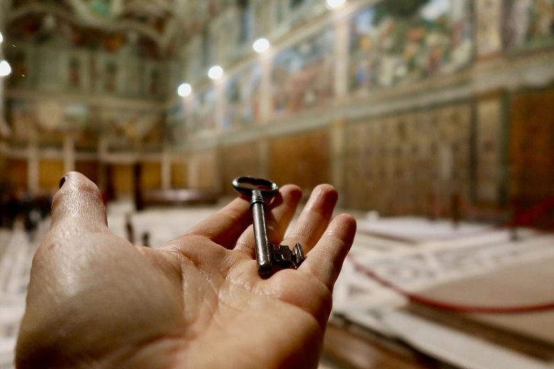 Vatican Museums Key Master Tour - You can unlock the Sistine Chapel!