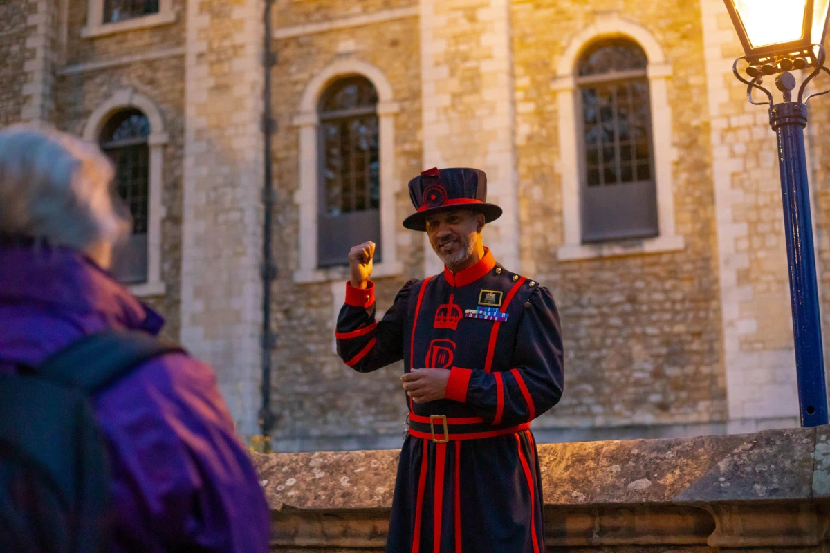 VIP Tower of London Night Tour & Ceremony of the Keys | Walks Tours