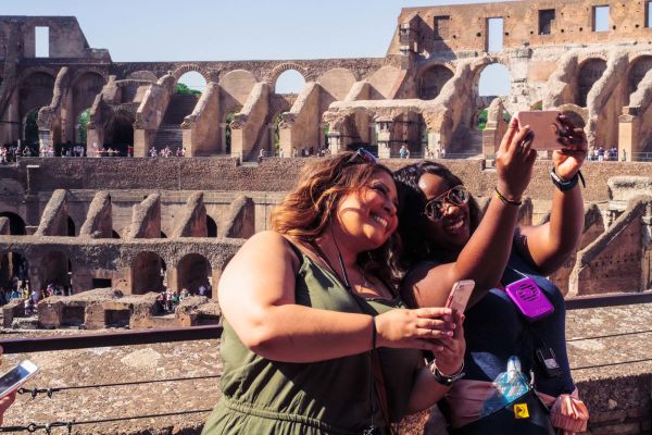 The Colosseum has some fantastic spots for selfies. 