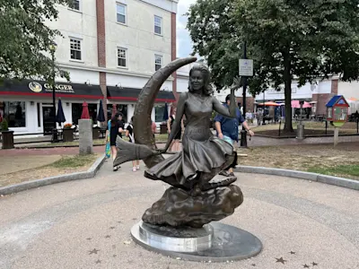 Salem Witch Tour from Boston: History, Hysteria & Handcrafted Brooms