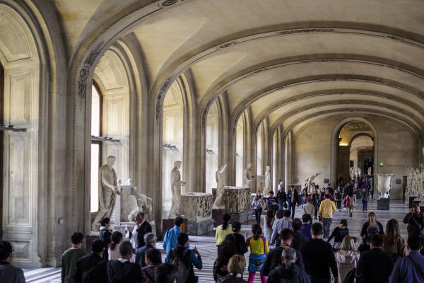 Our Louvre highlights tour features everything from French Romantic painters to anonymous Roman sculptors. 