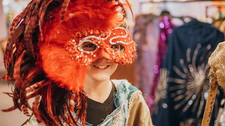 Walks-20190722-New Orleans - Mardi Gras-0116-16x9