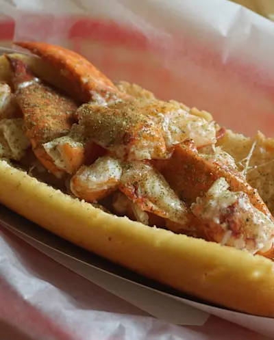 Best of Boston: Freedom Trail & Boston Public Market Food Tour
