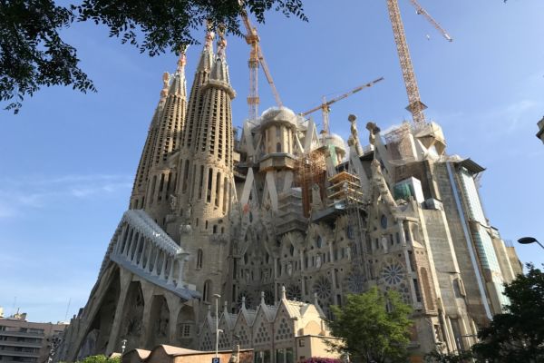 The exterior of La Sagrada Familia