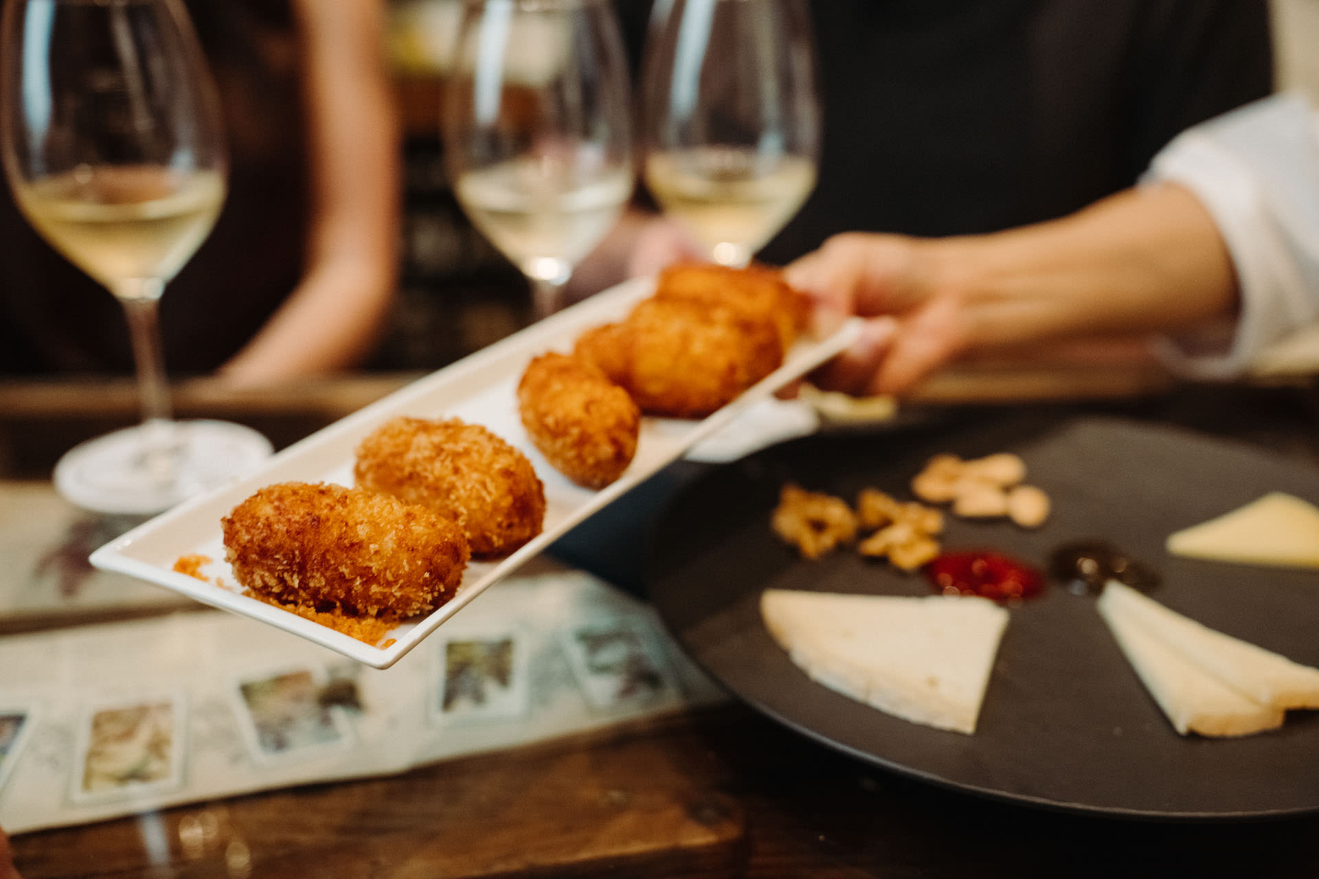 Twilight Tapas & Wine Tour Of Madrid | Walks Tours