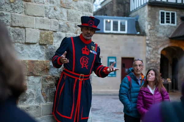 VIP Tower of London Night Tour & Ceremony of the Keys | Walks Tours