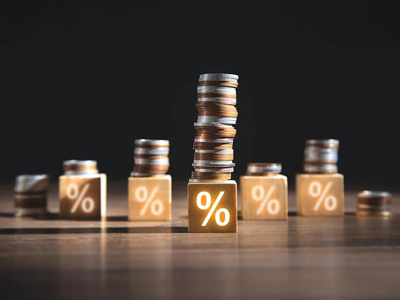 由於普遍H按利率上限等於P按，拆息低時，H按利率會較便宜；不過拆息高時，H按利率最多也只是等同P按利率，故較P按為抵 | 康業信貸快遞