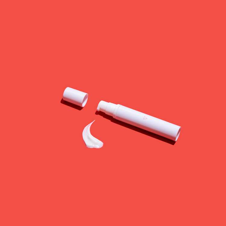 bottle of wisp lidocaine pain cream for men