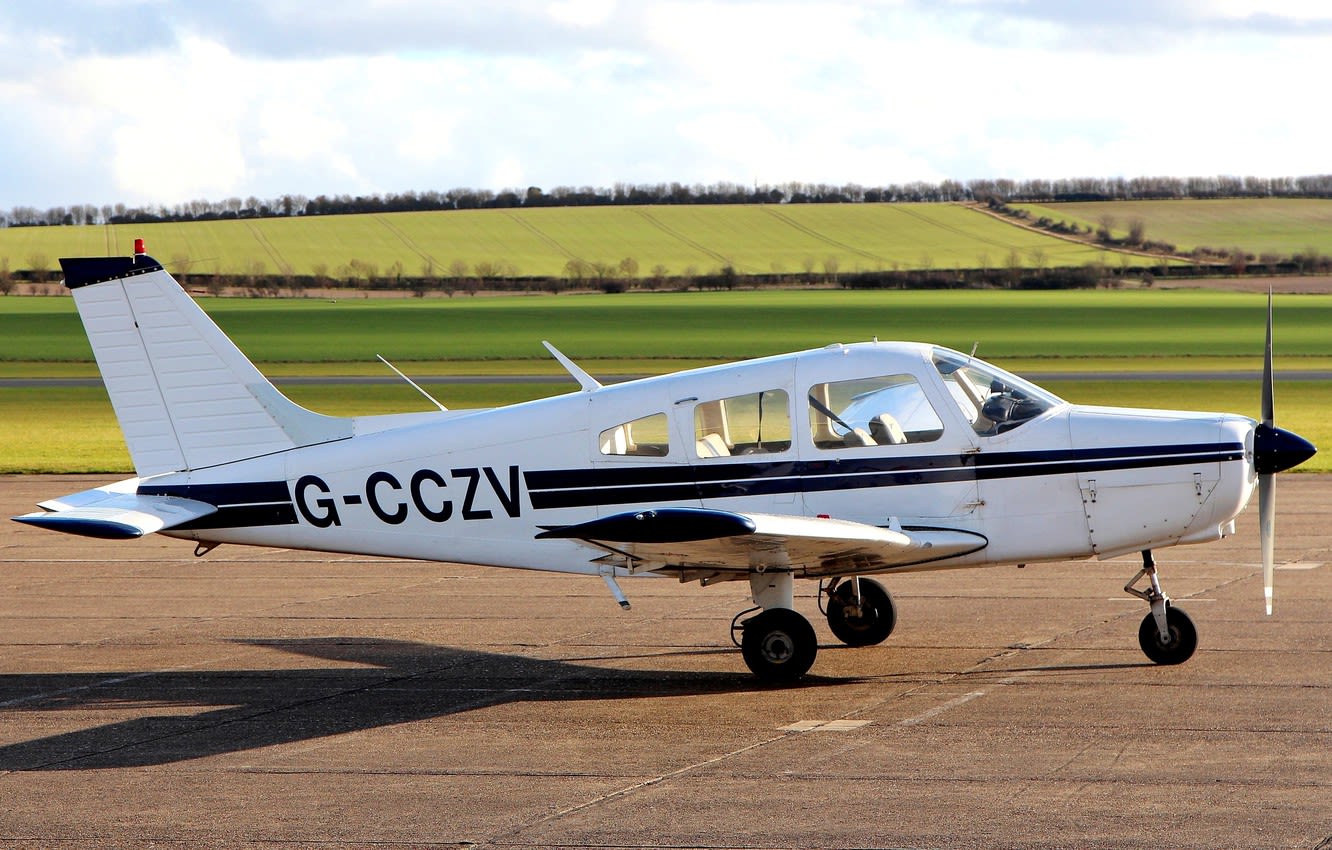 Piper Cherokee 02