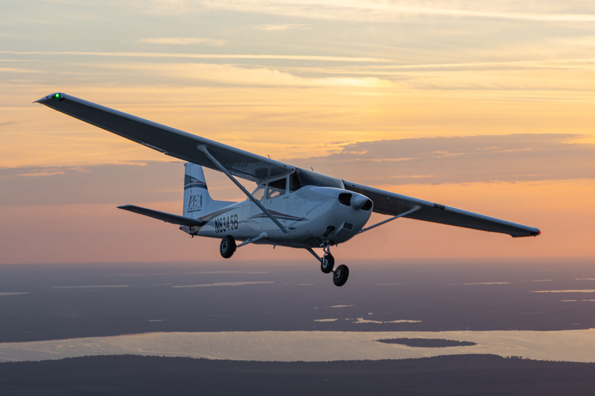 Cessna 172 Skyhawk 02