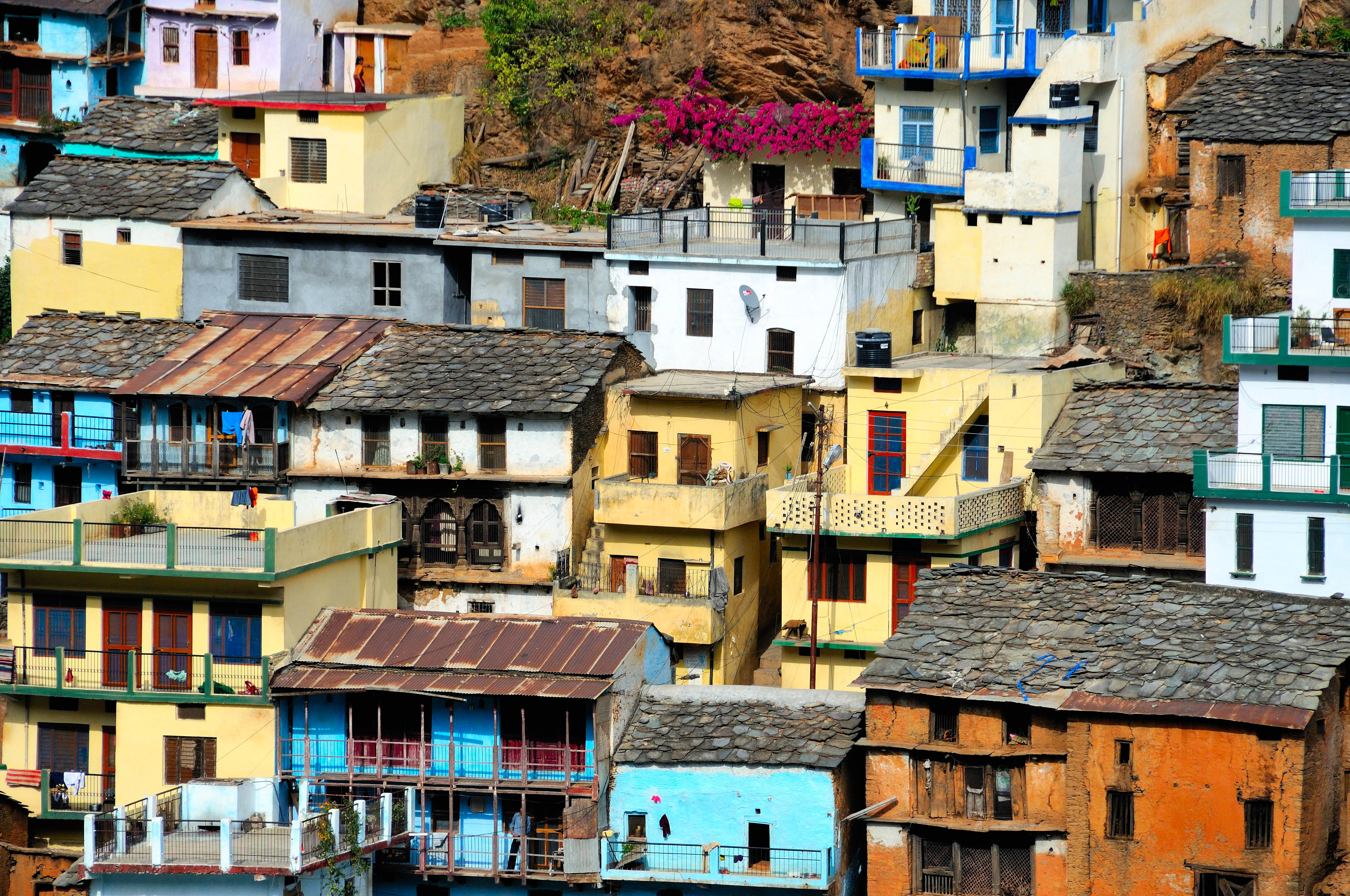 Many houses. The India House. Houses in India by City.