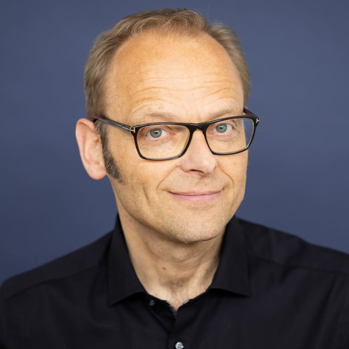 Portrait Dr. Tim Meyer, Energieexperte und Buchautor „Strom“