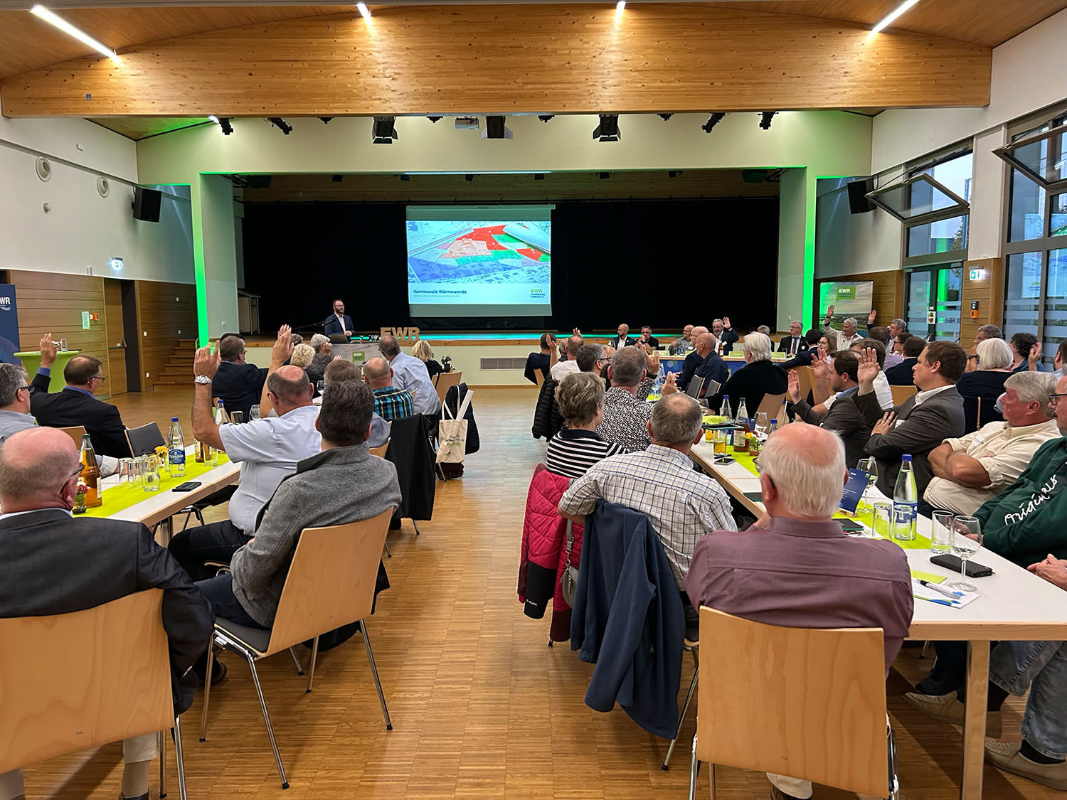 Björn Bein stellt die neue Gesellschaft EWR Climate Connection vor