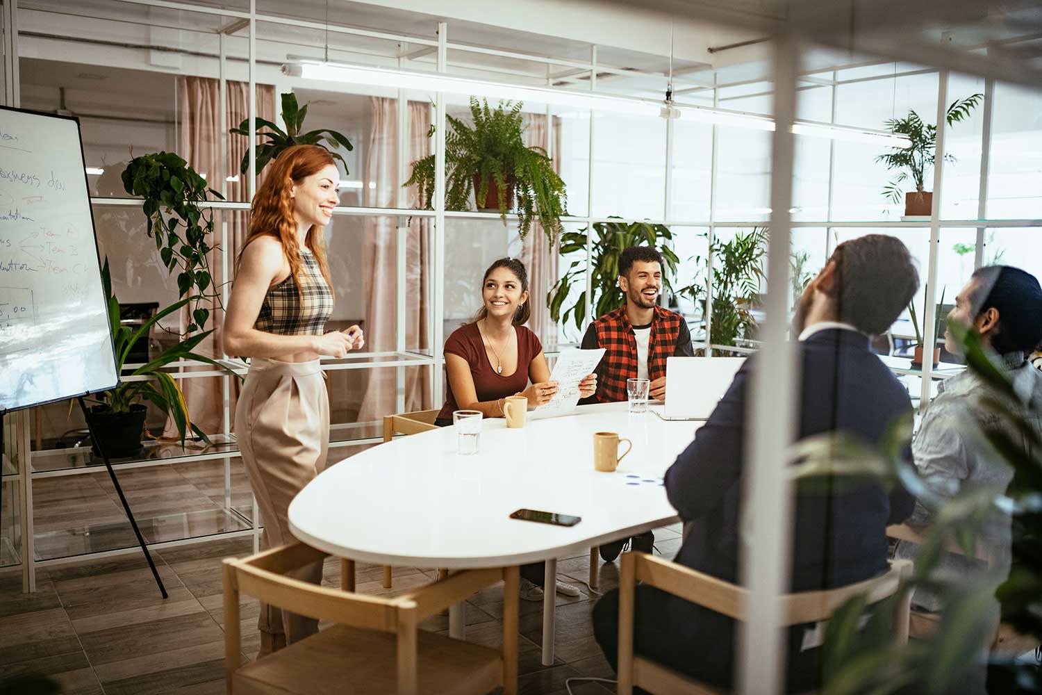 Titelbild Präsentation für Kollegen im umweltfreundlichen Büro