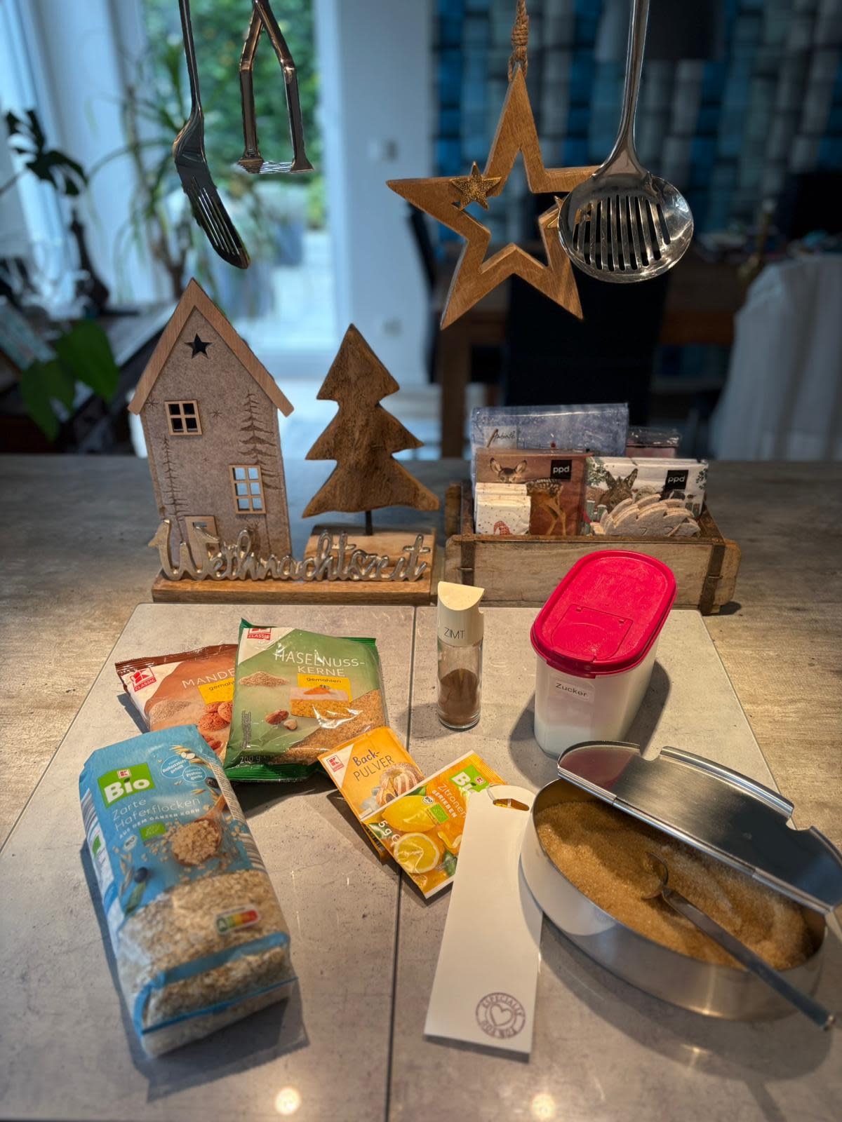 Zutaten für eine Zimtstern Backmischung