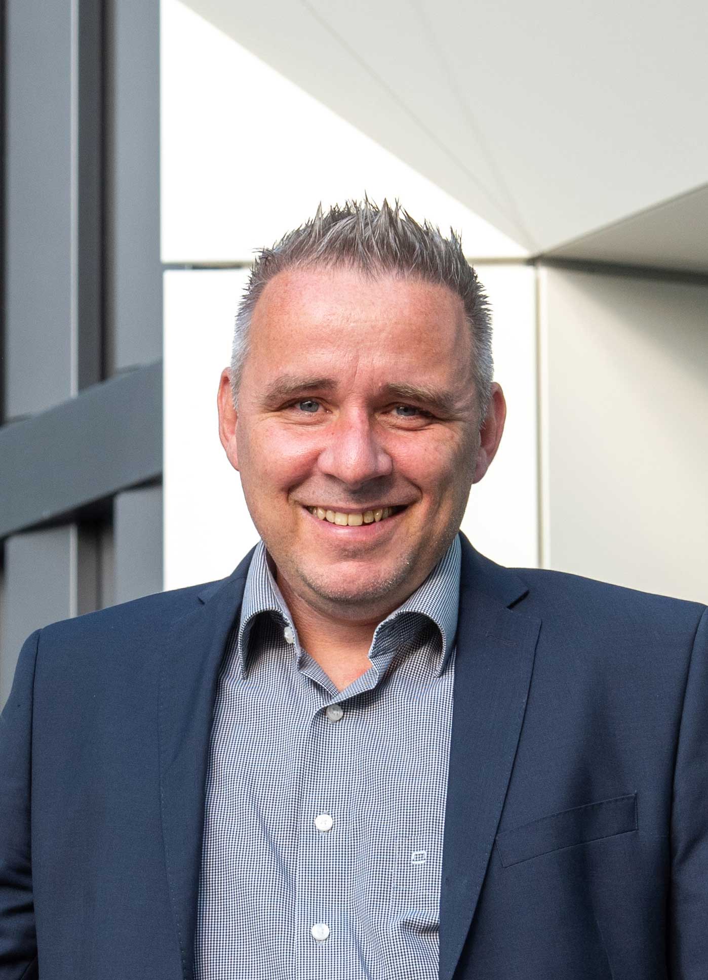 Porträt Sascha Leonhardt