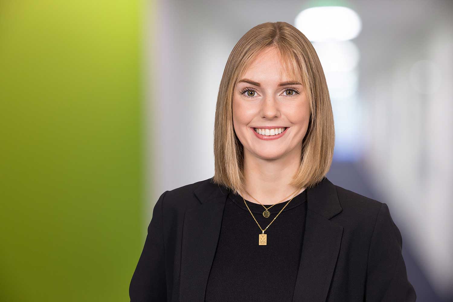 Autorenbild Laura Selzer