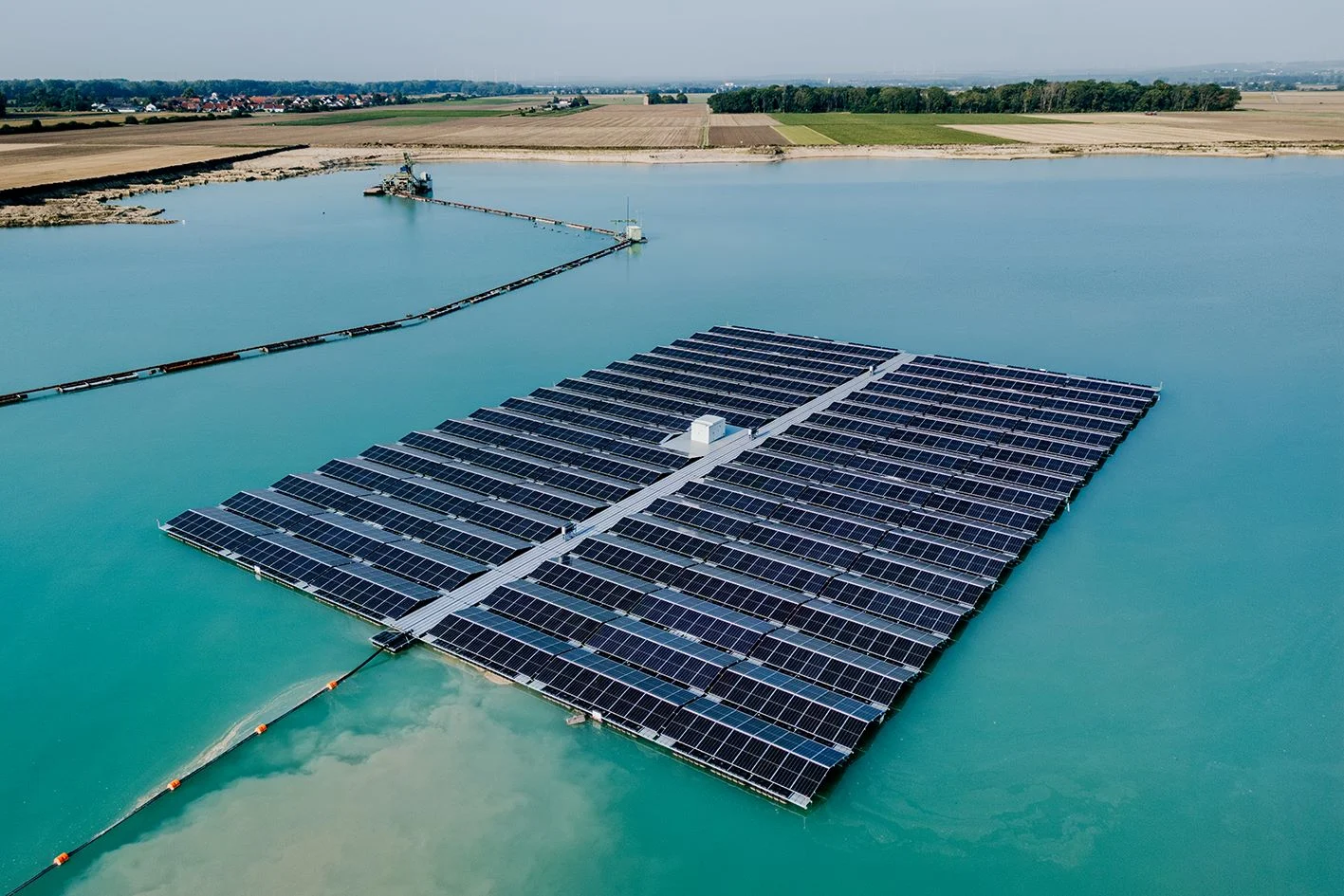Floating-PV auf dem Baggersees des Waschkieswerks Eich