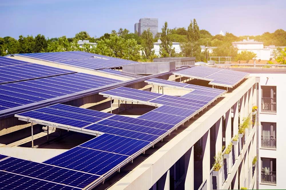 Solaranlage auf einem Mehrfamilienhaus