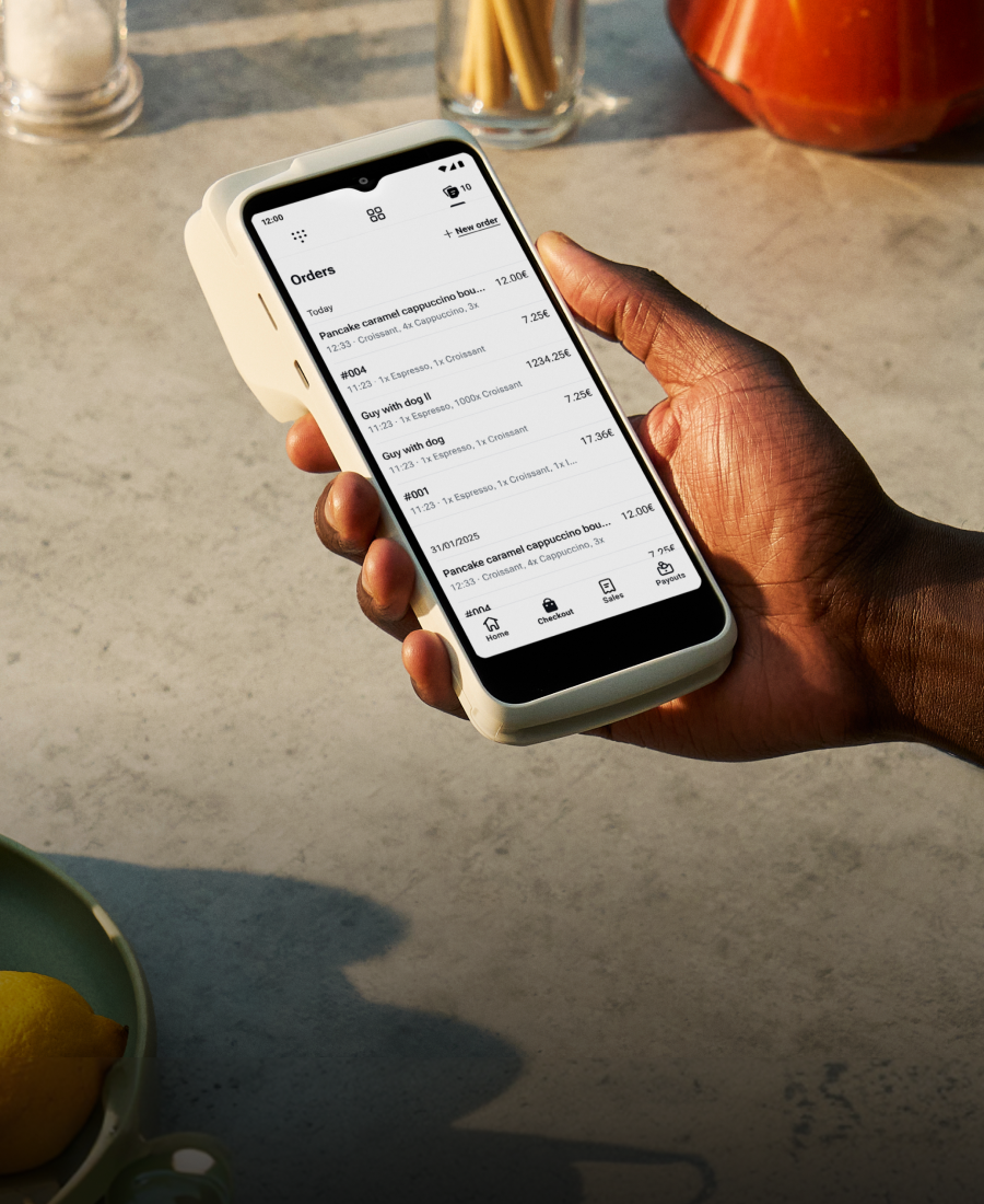 Take orders on the spot, park them for later payment and print order tickets. Keep your service running smoothly and without delays.