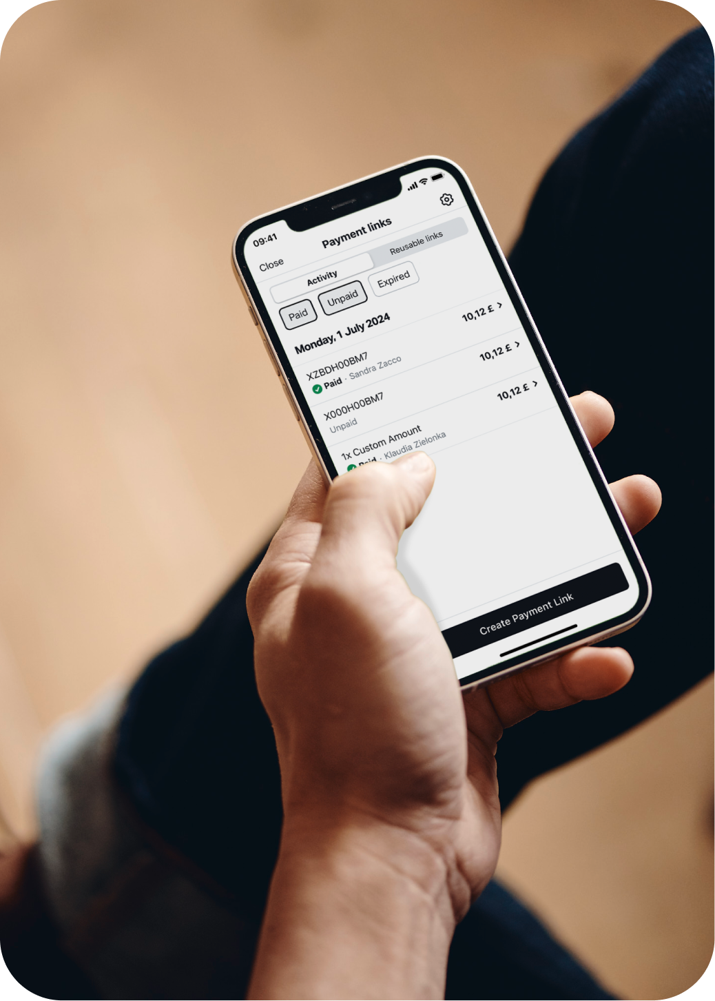 SumUp app showing how Payment Links work.