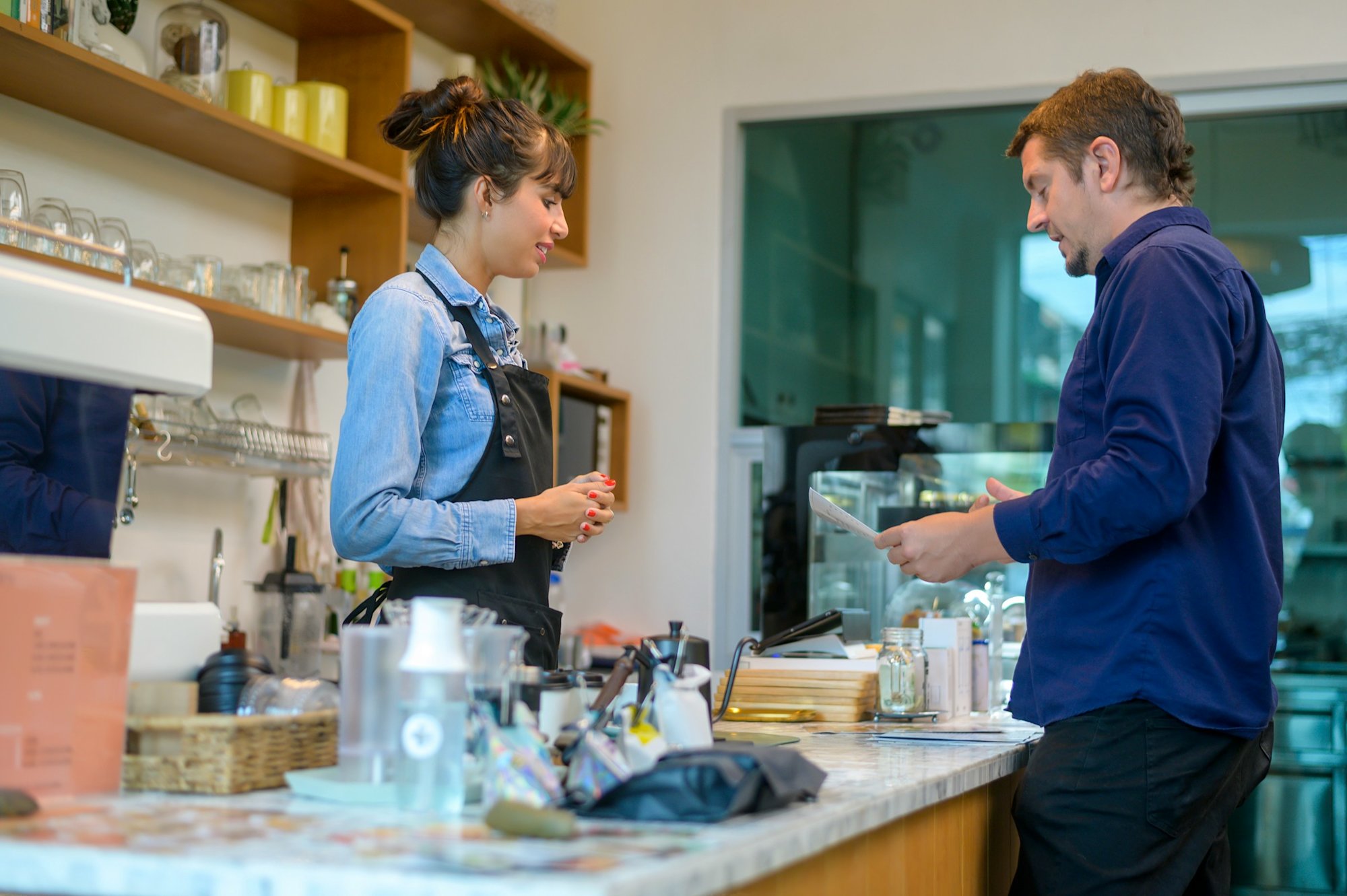 How To Deal With Difficult Clients: 8 Proven Strategies