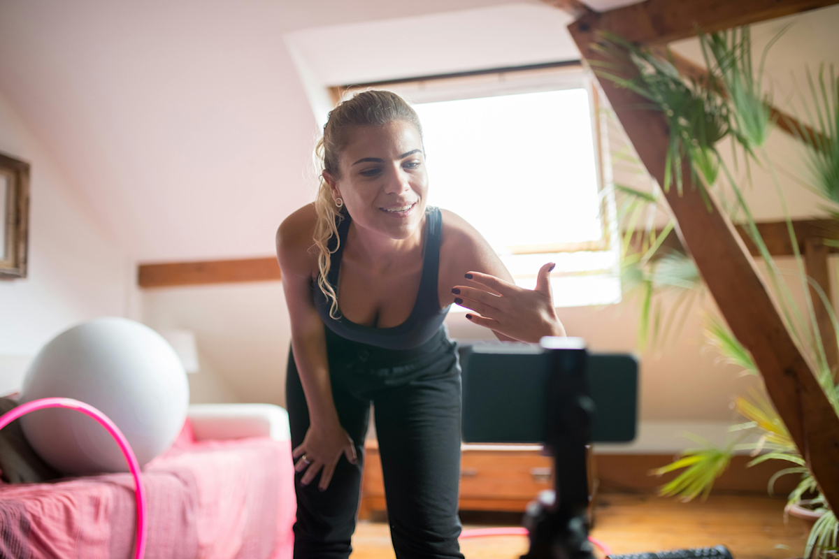 Dienstleisterin im Fitnessbereich auf Social Media