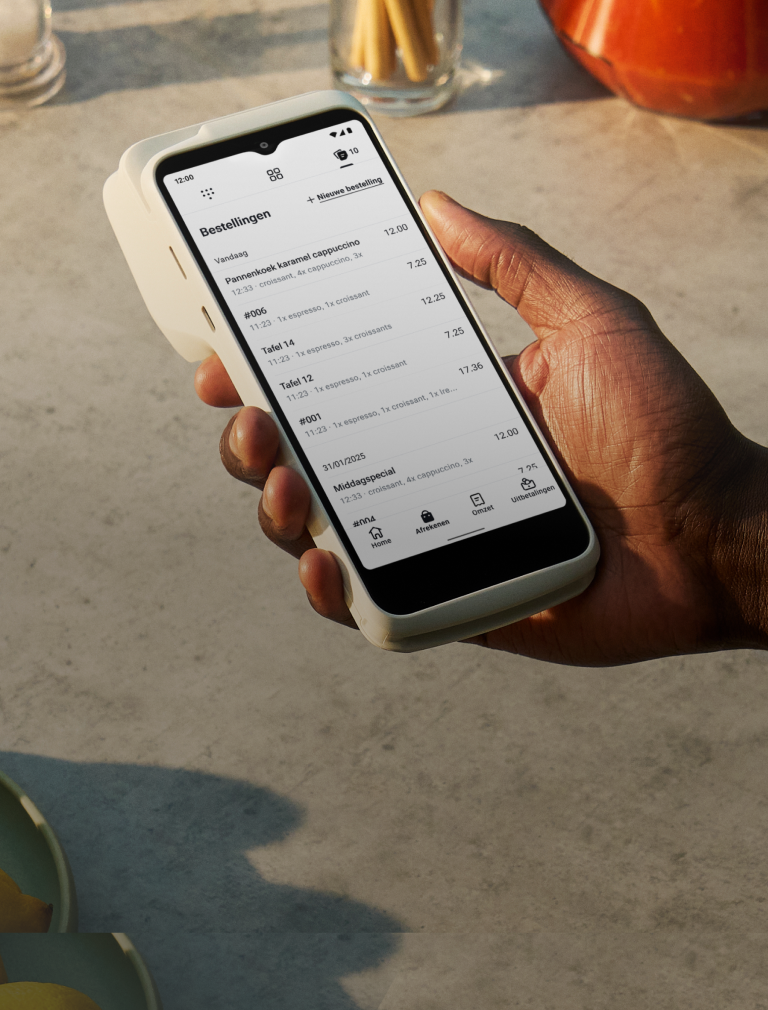 Vraag uw gasten wat ze willen, parkeer de bestellingen voor een latere betaling en print de bestelbon. Zo levert u een snelle service.
