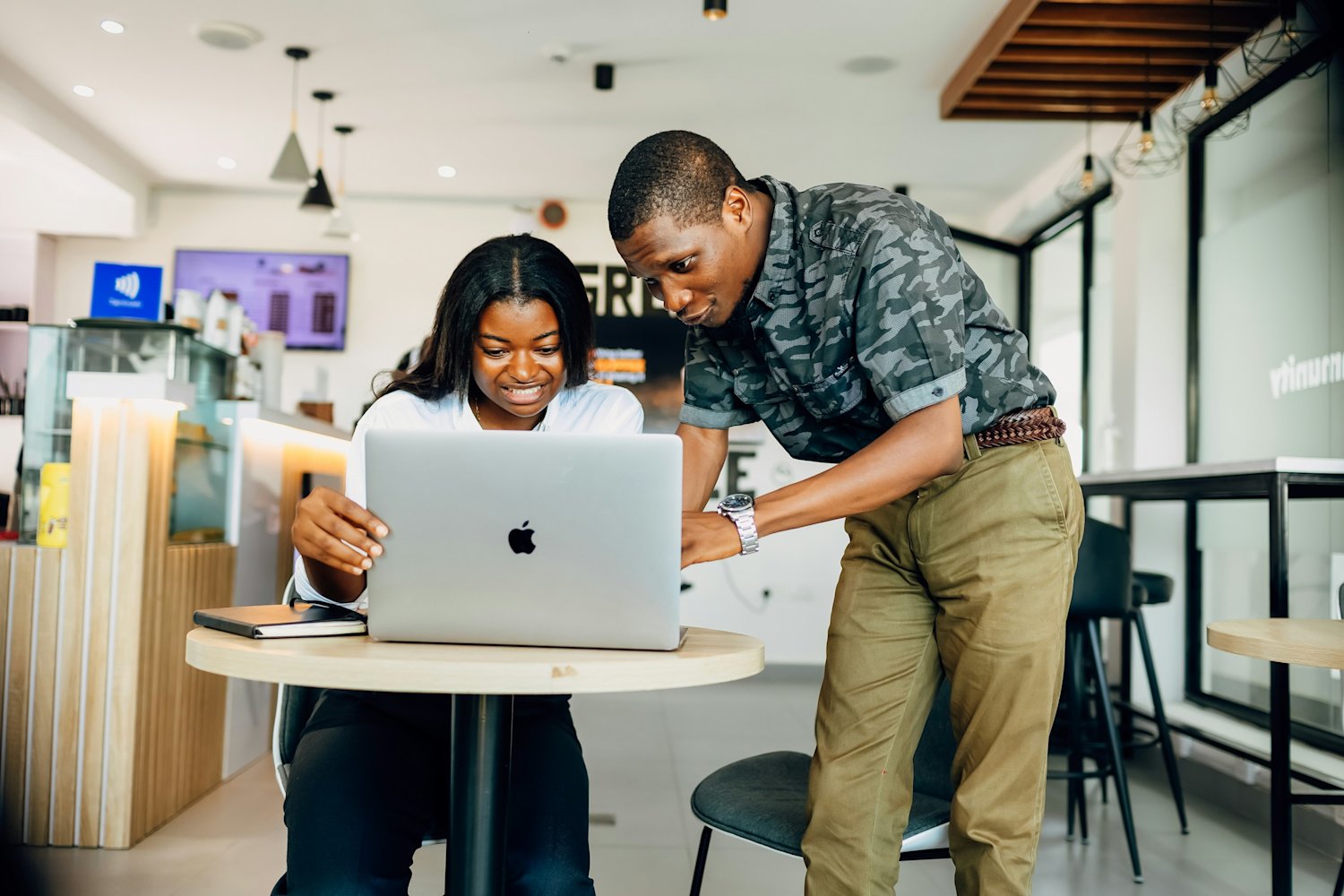 How to Advertise Your Business: 17 Key Strategies