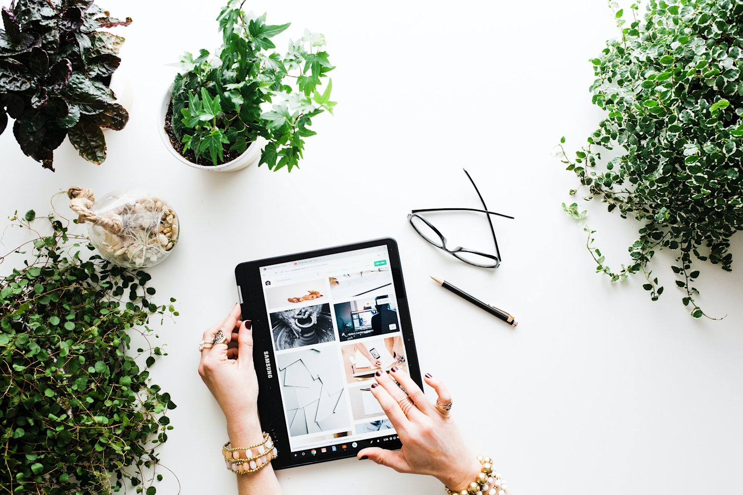 How to Start an Online Store (5 Easy Steps to Success) How to Start an Online Store (5 Easy Steps to Success)
